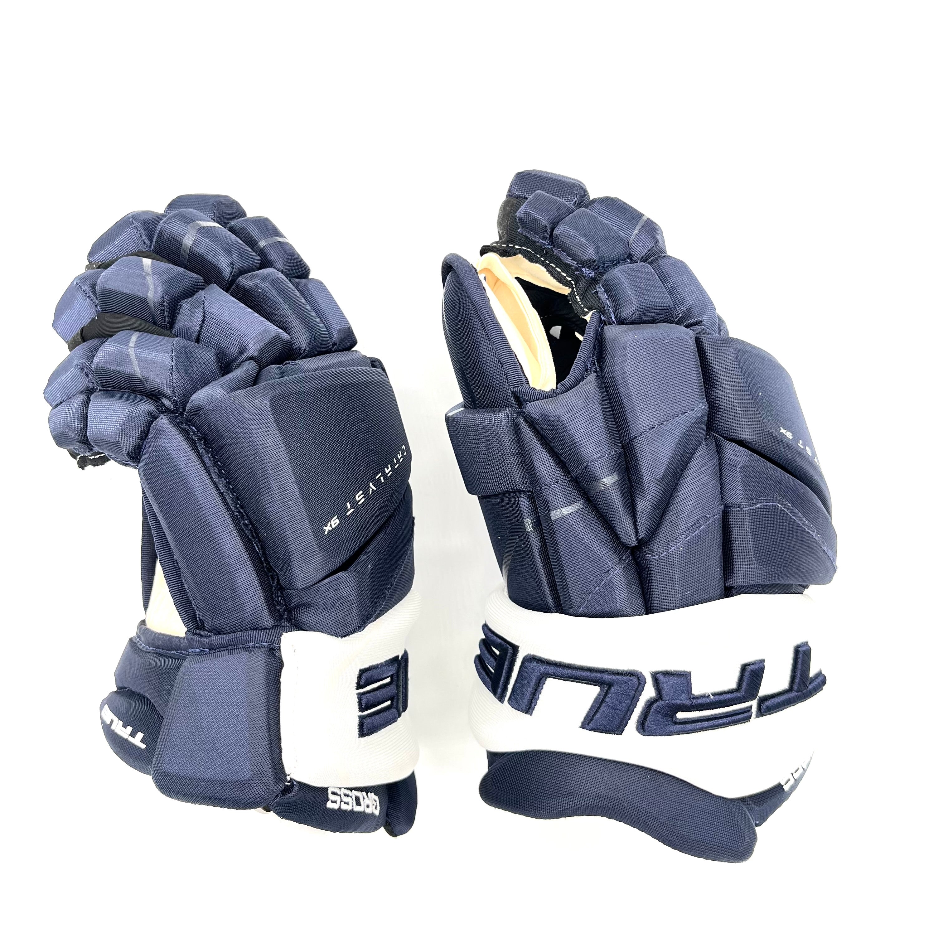 True Catalyst 9X - Gant NHL Pro Stock - Jordan Gross (bleu marine/blanc)